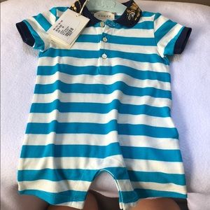 Gucci onsie